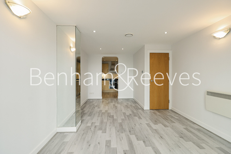 2  bedrooms flat to rent in Lyon Road, Harrow, HA1-image 18