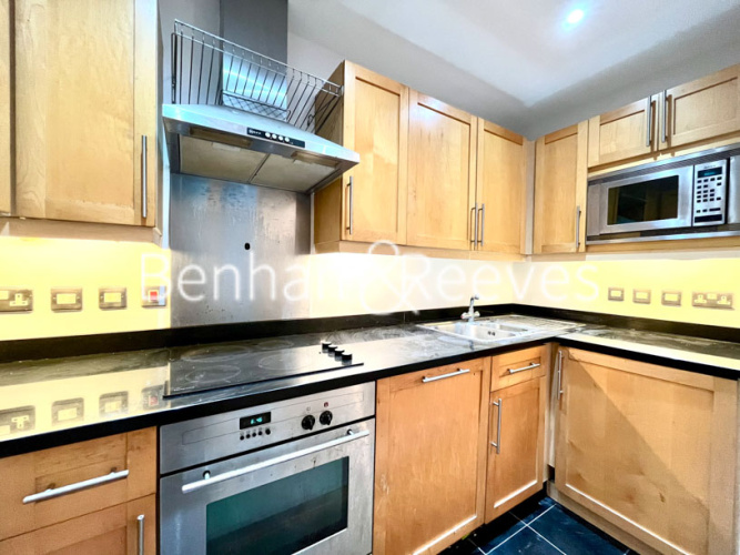 2  bedrooms flat to rent in Lyon Road, Harrow, HA1-image 2