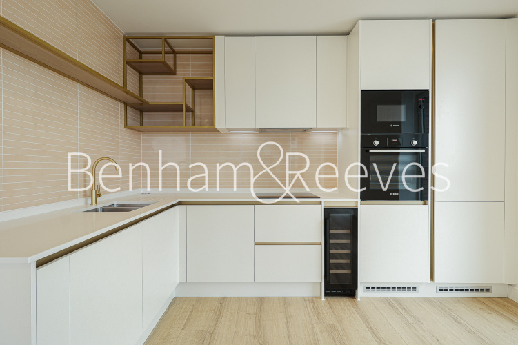 2  bedrooms flat to rent in Quay Walk, Grand Union, Wembley, HA0-image 2