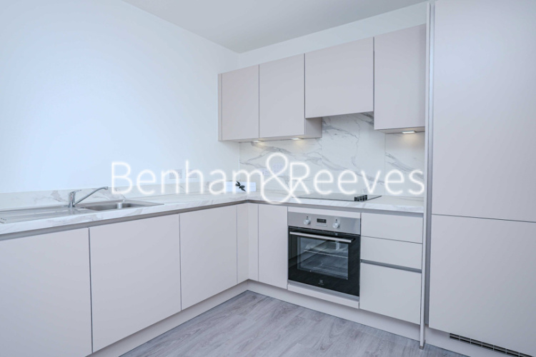 1  bedroom flat to rent in Brook Avenue, Wembley Park, HA9-image 8