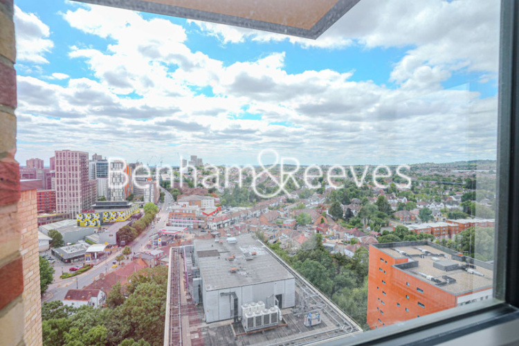 1  bedroom flat to rent in Brook Avenue, Wembley Park, HA9-image 11