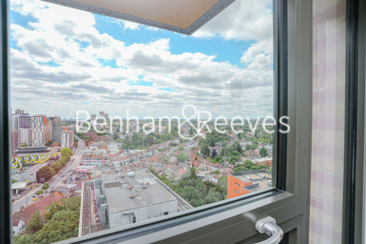 1  bedroom flat to rent in Brook Avenue, Wembley Park, HA9-image 12