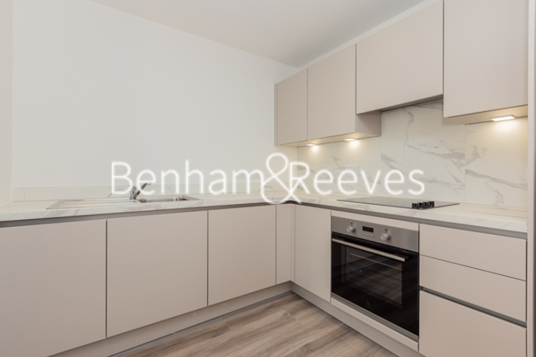 1  bedroom flat to rent in Brook Avenue, Wembley Park, HA9-image 2