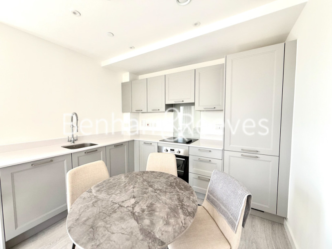 2  bedrooms flat to rent in Donovan Way, Harrow, HA1-image 2