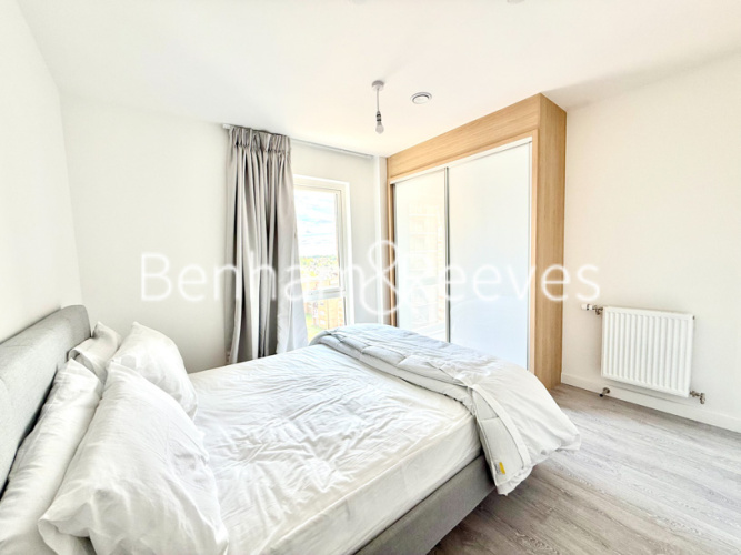 2  bedrooms flat to rent in Donovan Way, Harrow, HA1-image 3