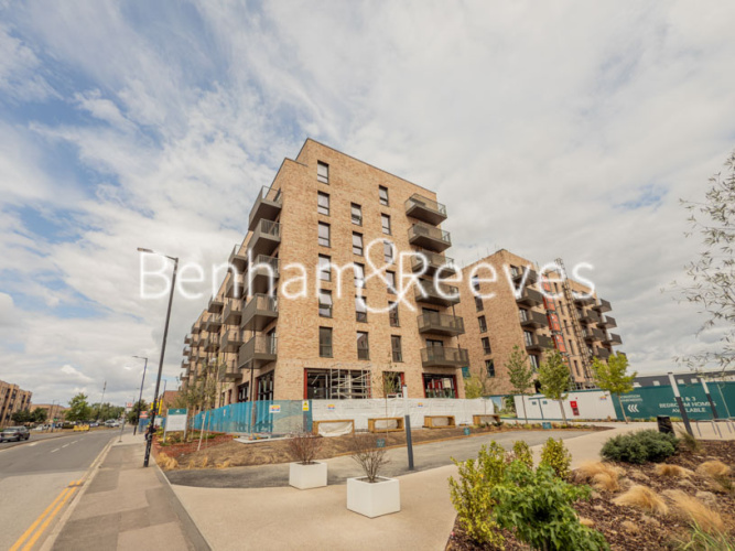 2  bedrooms flat to rent in Donovan Way, Harrow, HA1-image 5