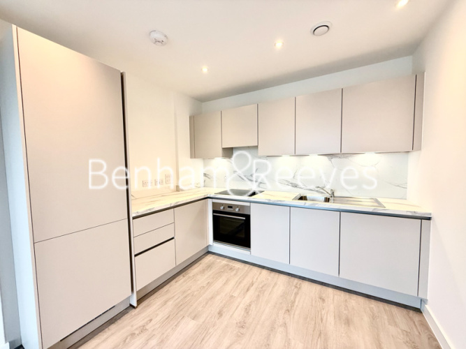 2  bedrooms flat to rent in Brook Avenue, Wembley Park, HA9-image 1