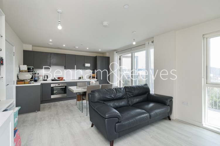2  bedrooms flat to rent in Meadowview Close, Harrow, HA1-image 7