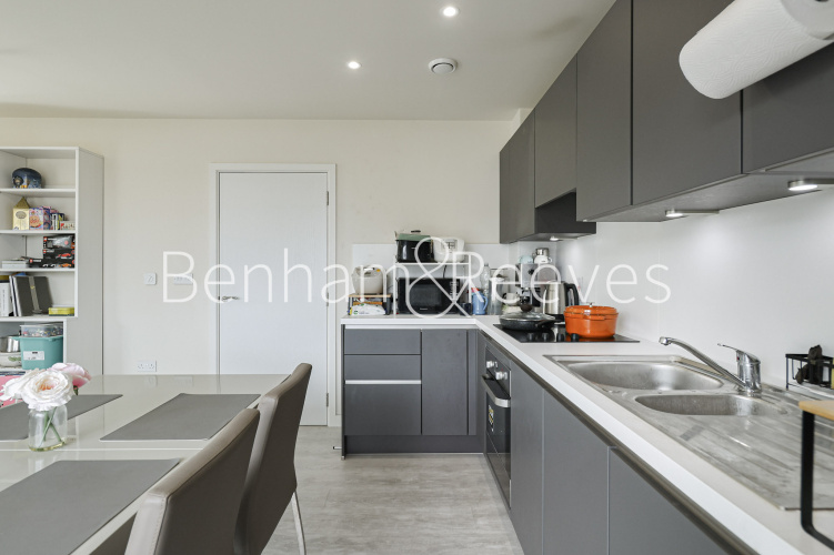 2  bedrooms flat to rent in Meadowview Close, Harrow, HA1-image 8