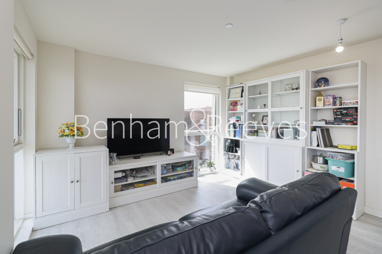 2  bedrooms flat to rent in Meadowview Close, Harrow, HA1-image 14