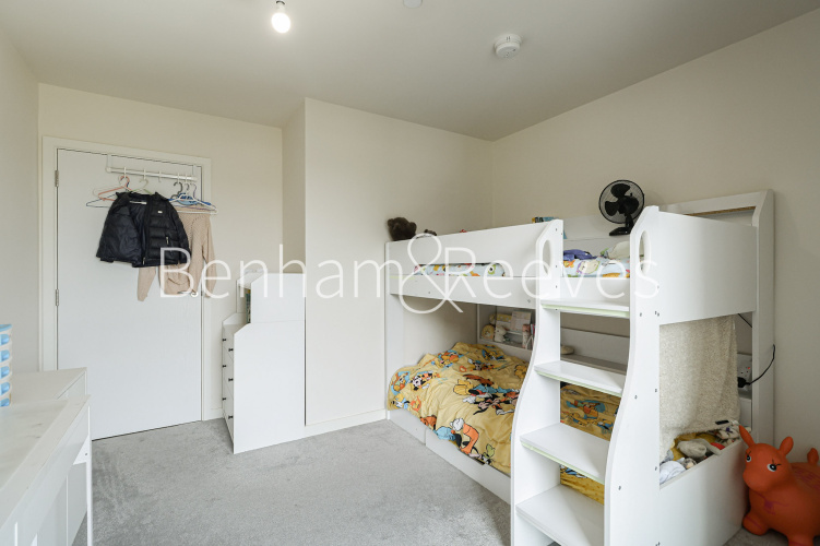 2  bedrooms flat to rent in Meadowview Close, Harrow, HA1-image 17