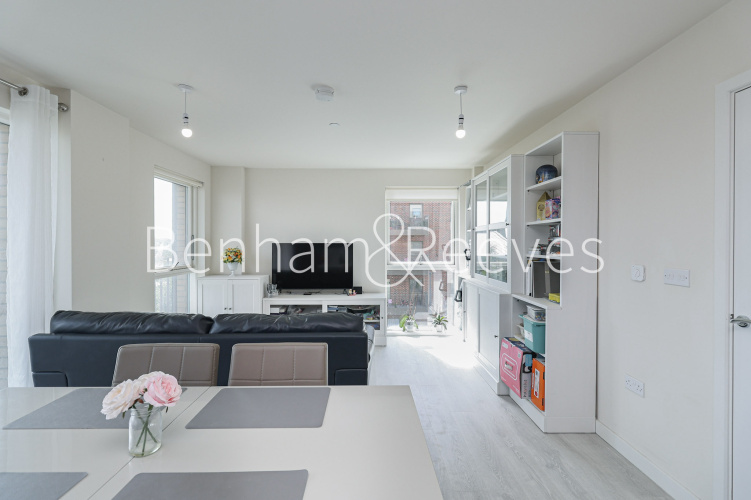 2  bedrooms flat to rent in Meadowview Close, Harrow, HA1-image 20