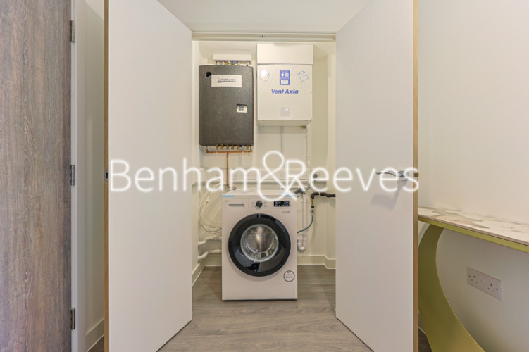 1  bedroom flat to rent in Brook Avenue, Wembley Park, HA9-image 11