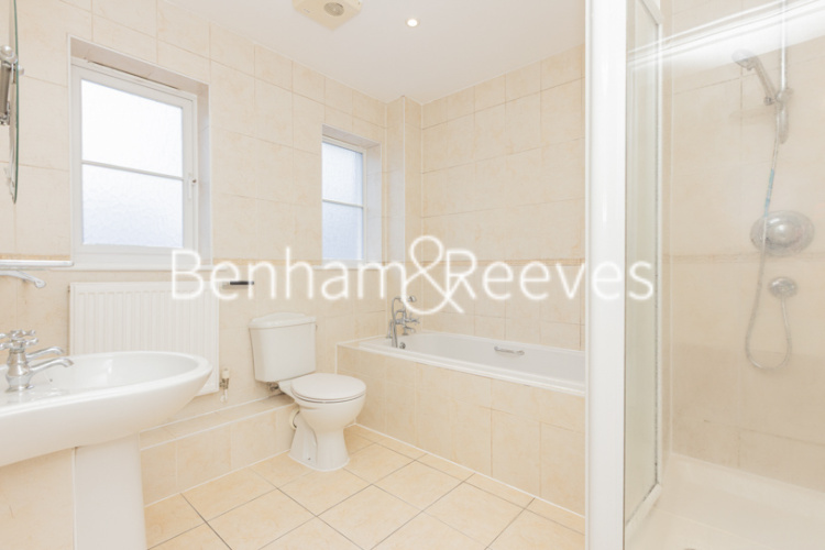 3  bedrooms flat to rent in Eastbury Avenue, Northwood, HA6-image 4