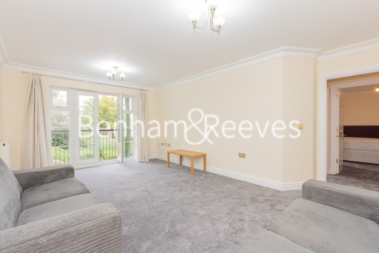 3  bedrooms flat to rent in Eastbury Avenue, Northwood, HA6-image 7