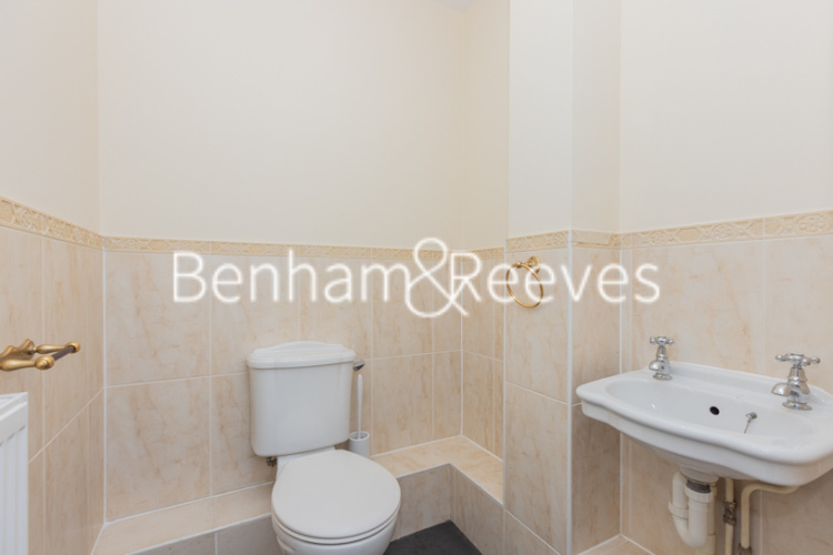 3  bedrooms flat to rent in Eastbury Avenue, Northwood, HA6-image 16