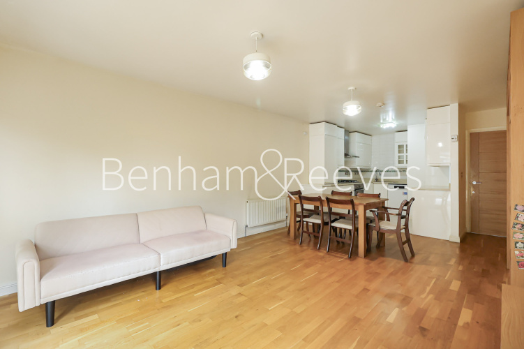 3  bedrooms flat to rent in Wood End Road, Wembly, HA1-image 6