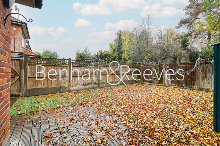 3  bedrooms flat to rent in Wood End Road, Wembly, HA1-image 11