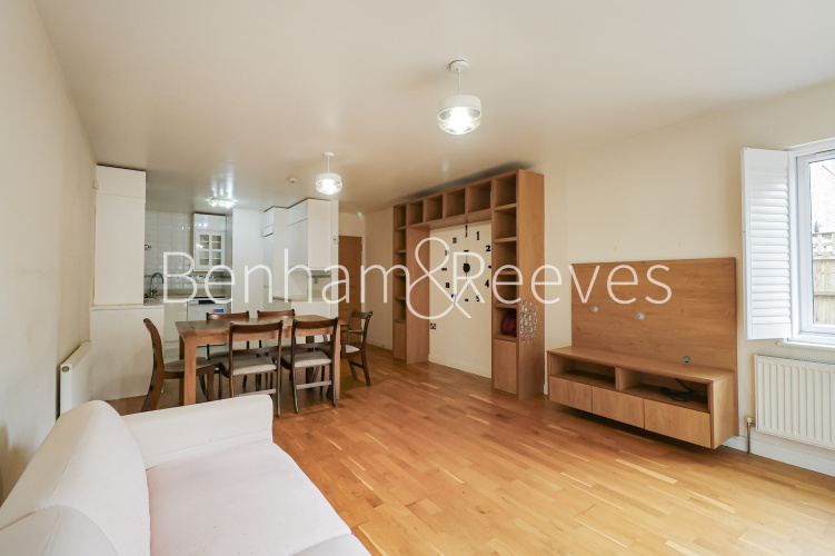 3  bedrooms flat to rent in Wood End Road, Wembly, HA1-image 13