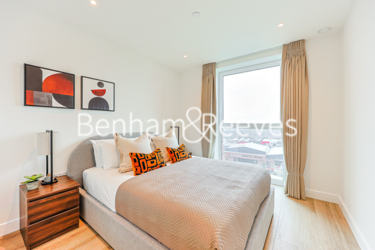 2  bedrooms flat to rent in Quay Walk, Grand Union, HA0-image 4