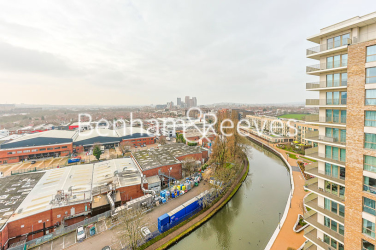 2  bedrooms flat to rent in Quay Walk, Grand Union, HA0-image 12
