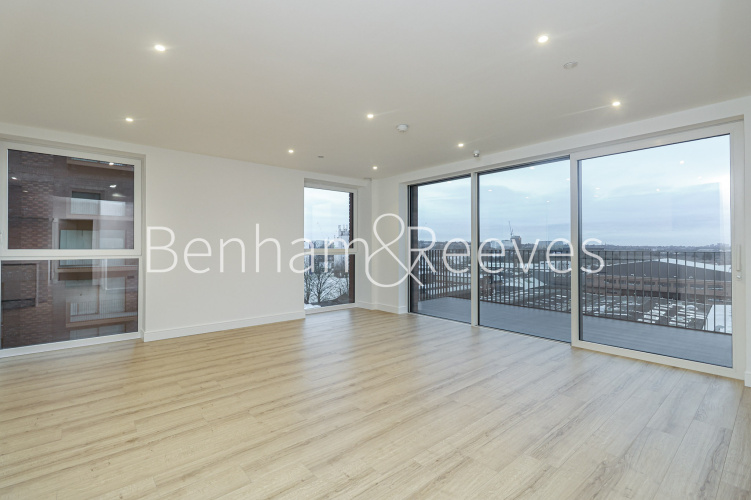 3  bedrooms flat to rent in Quay Walk, Wembley, HA0-image 1