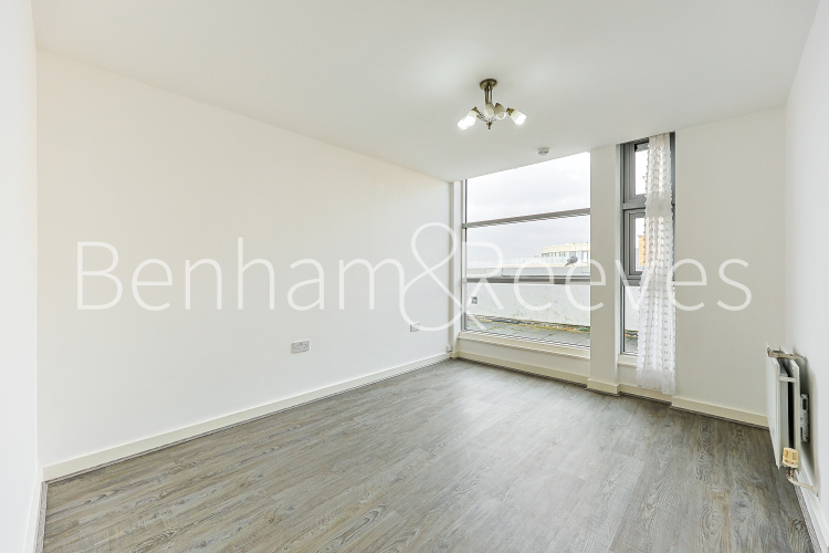 2  bedrooms flat to rent in Headstone Road, Harrow, HA1-image 10