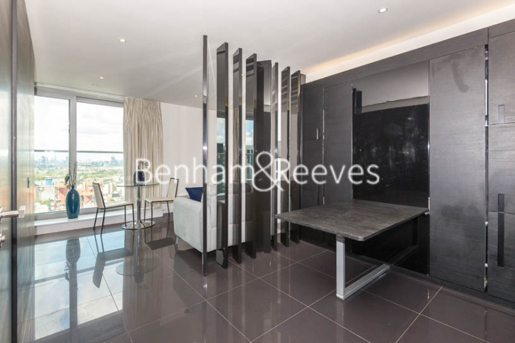 Studio flat to rent in Pan Peninsula West, Canary Wharf, E14-image 3