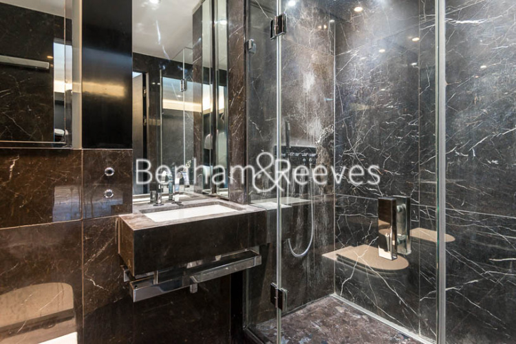 Studio flat to rent in Pan Peninsula West, Canary Wharf, E14-image 5