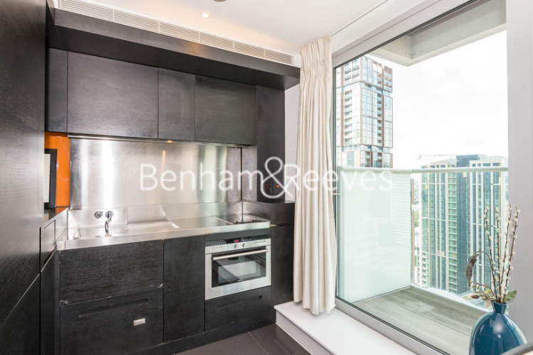 Studio flat to rent in Pan Peninsula West, Canary Wharf, E14-image 9