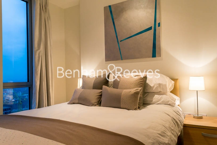2  bedrooms flat to rent in Pan Peninsula Square, Canary Wharf, E14-image 11