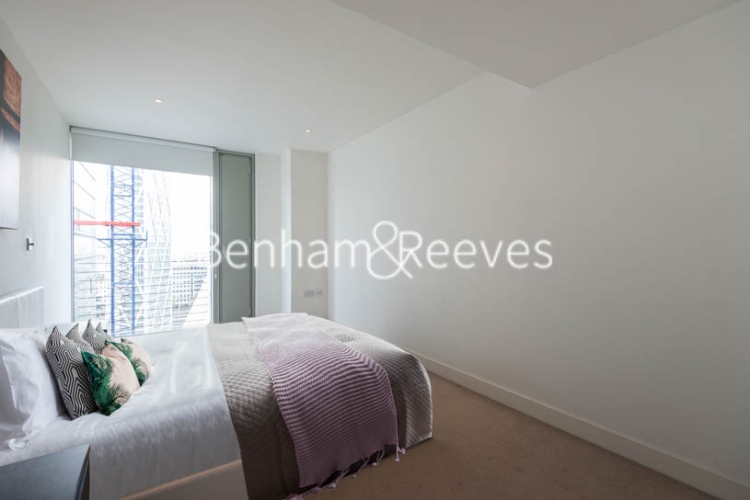 1 bedroom flat to rent in Marsh Wall, Canary Wharf, E14-image 4