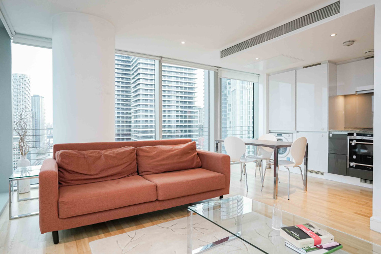 2  bedrooms flat to rent in Landmark east tower, Marsh wall, E14-image 9