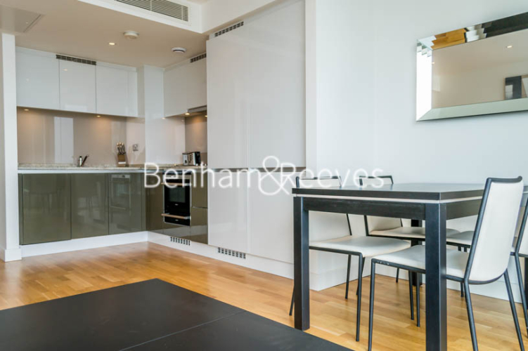 1 bedroom house to rent in Marsh Wall, Canary Wharf, E14-image 2