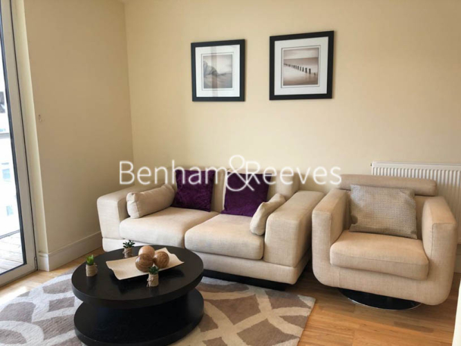 1 bedroom(s) flat to rent in Lanterns Way, Canary Wharf, E14-image 1