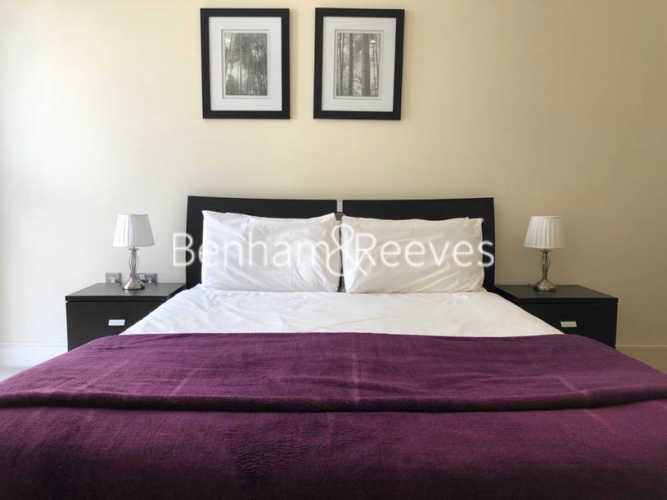 1  bedroom flat to rent in Lanterns Way, Canary Wharf, E14-image 8