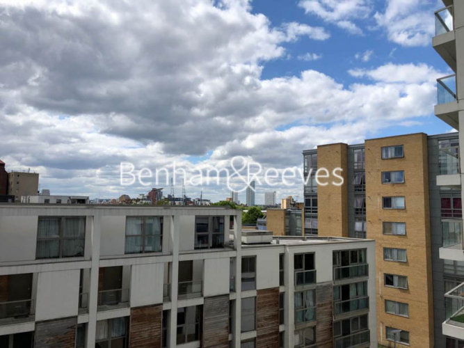 1 bedroom(s) flat to rent in Lanterns Way, Canary Wharf, E14-image 9