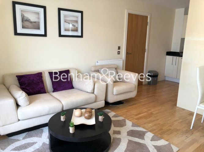 1  bedroom flat to rent in Lanterns Way, Canary Wharf, E14-image 10