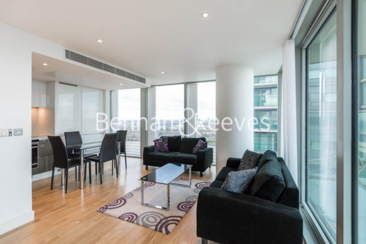 2 bedrooms flat to rent in Landmark East, Marsh Wall, E14-image 1