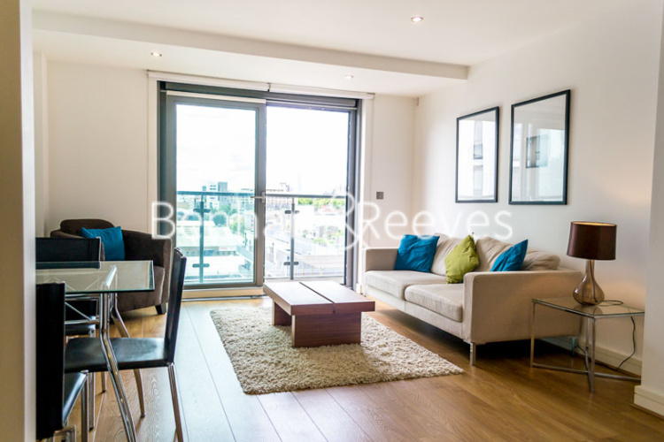 1  bedroom flat to rent in Craig Tower, Aqua Vista Square, E3-image 1