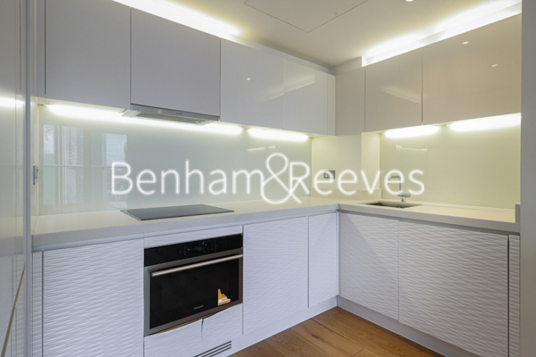1  bedroom flat to rent in Pan Peninsula Square, Canary Wharf, E14-image 8