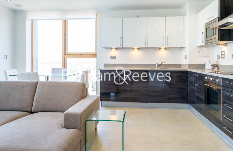 2 bedrooms flat to rent in Province Square, Canary Wharf, E14-image 2