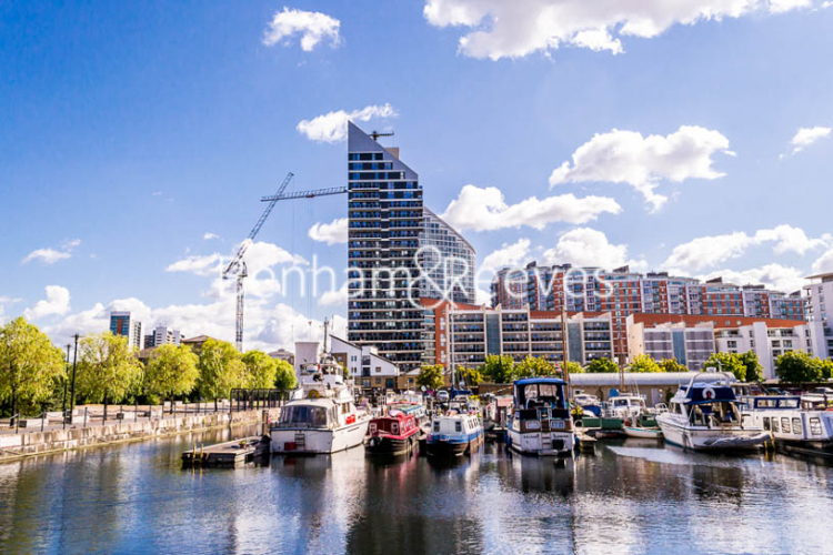 2 bedrooms flat to rent in Province Square, Canary Wharf, E14-image 8