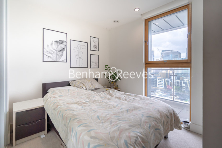 2 bedrooms flat to rent in Province Square, Canary Wharf, E14-image 11
