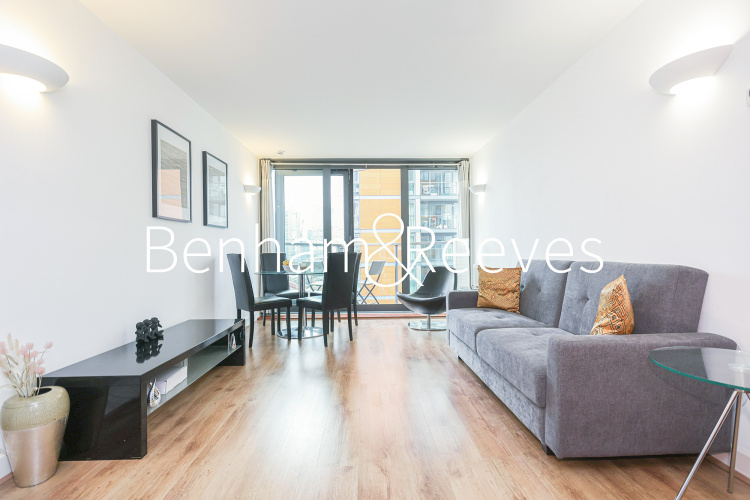 1  bedroom flat to rent in Proton Tower, Blackwall Way, E14-image 11