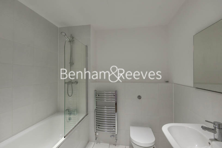 1  bedroom flat to rent in New Festival Avenue, Canary Wharf, E14-image 4