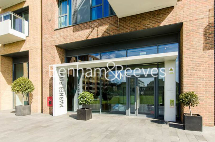 3  bedrooms flat to rent in Marner Point, Jefferson Plaza, E3-image 5