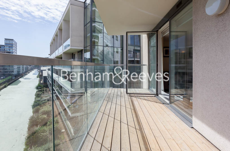2  bedrooms flat to rent in Ingot Tower, Canary Wharf, E14-image 6