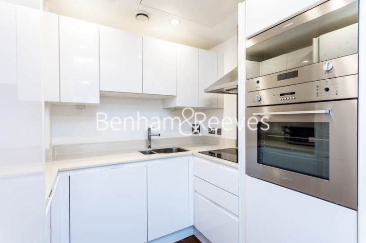 1 bedroom flat to rent in Talisman Tower, Lincoln Plaza, E14-image 2