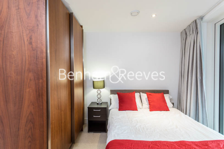 1  bedroom house to rent in Talisman Tower, Lincoln Plaza, E14-image 3